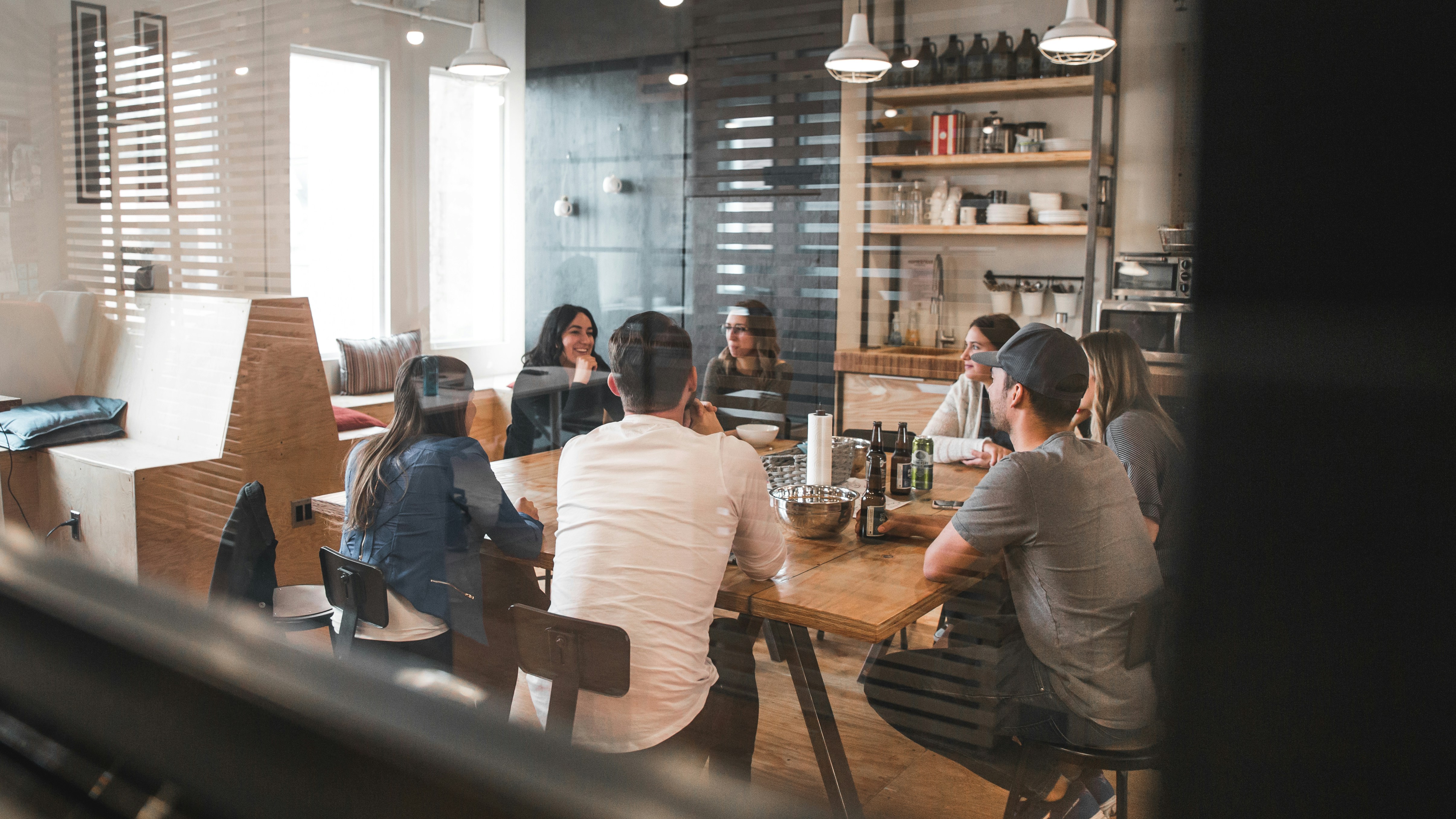 Imagen del artículo: Leasing vs Compra de Equipo: Decisión Estratégica para Empresas Productivas